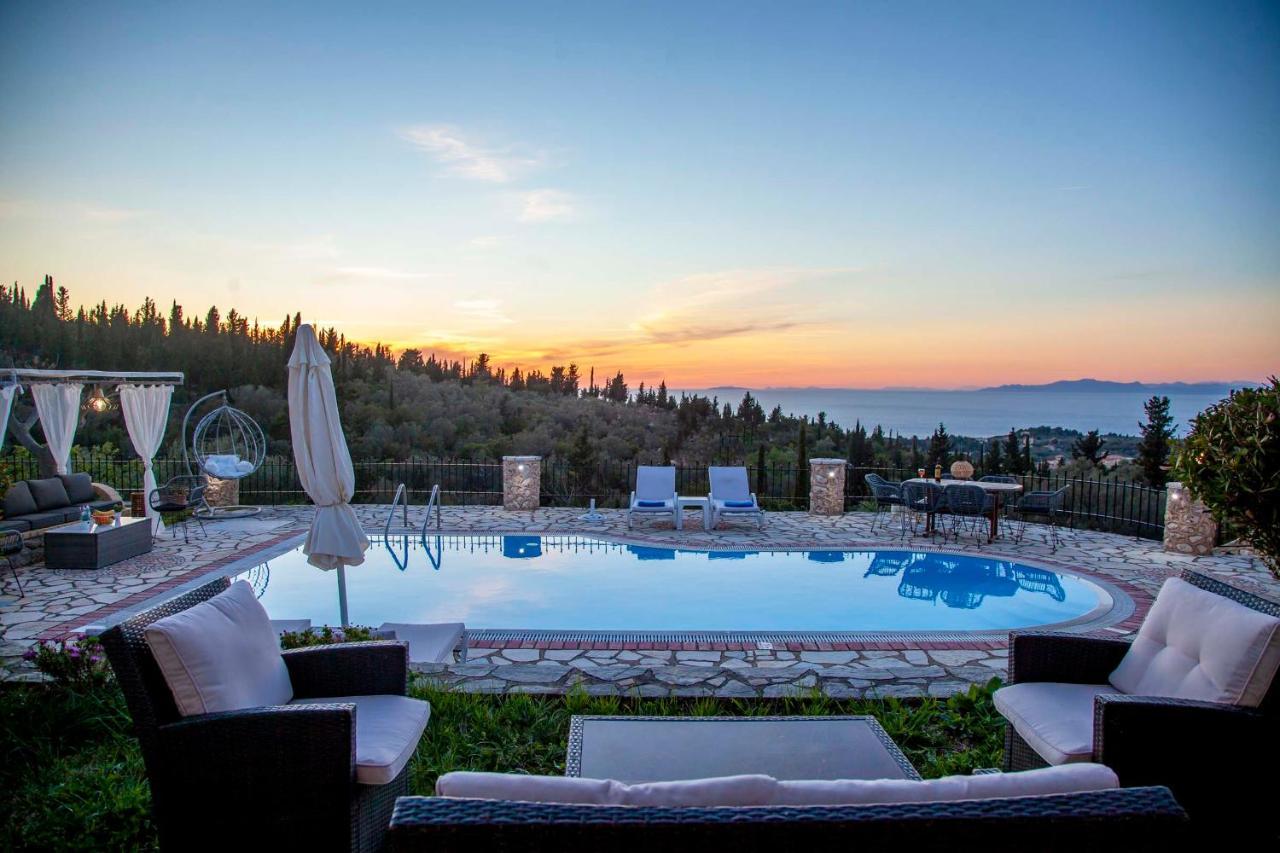 Key Villas Tsoukaladhes Exterior photo